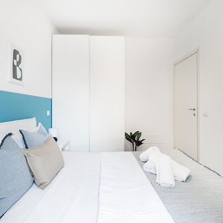 New Flat Fully Furnished In P.Ta Romana Milánó Kültér fotó